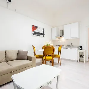 https://machiavellis-house.it-tuscanyhotel.com