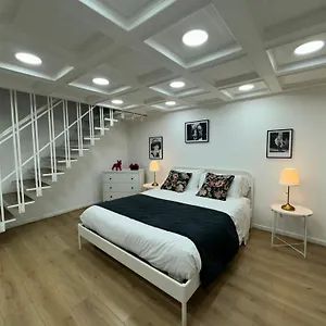 https://colonna-holiday-home.it-romehotels.com